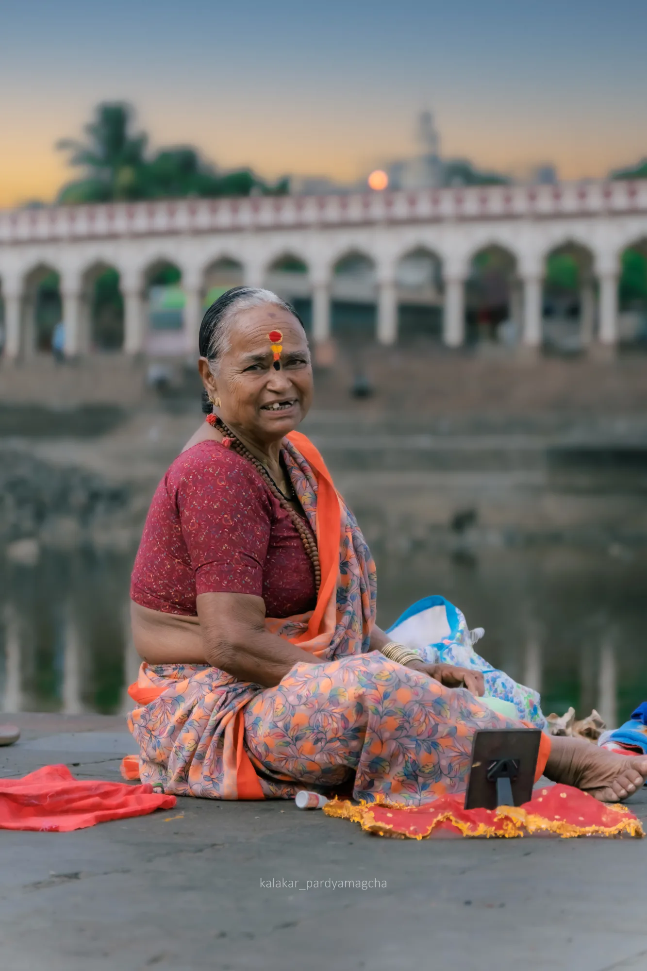 A photograph made on a photowalk in Pune