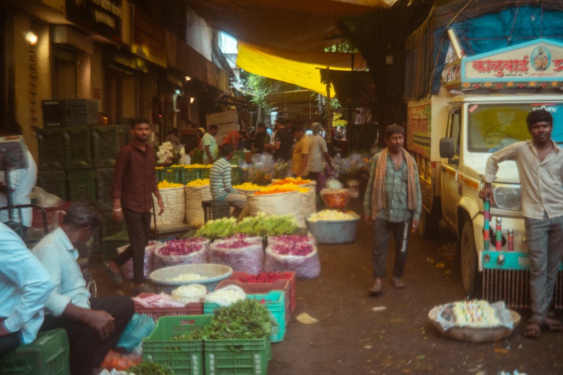 A photograph made on a photowalk in Pune