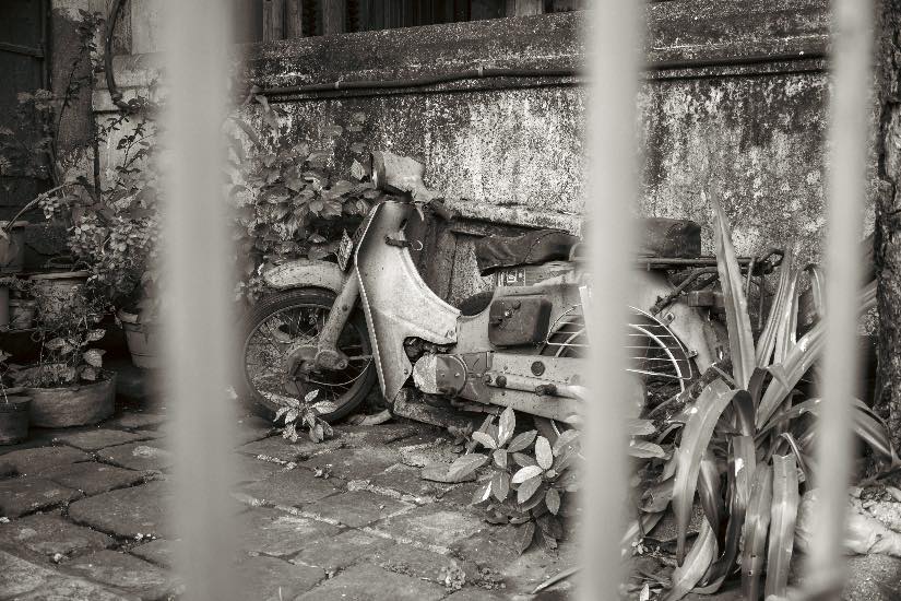 A photograph made on a photowalk in Pune